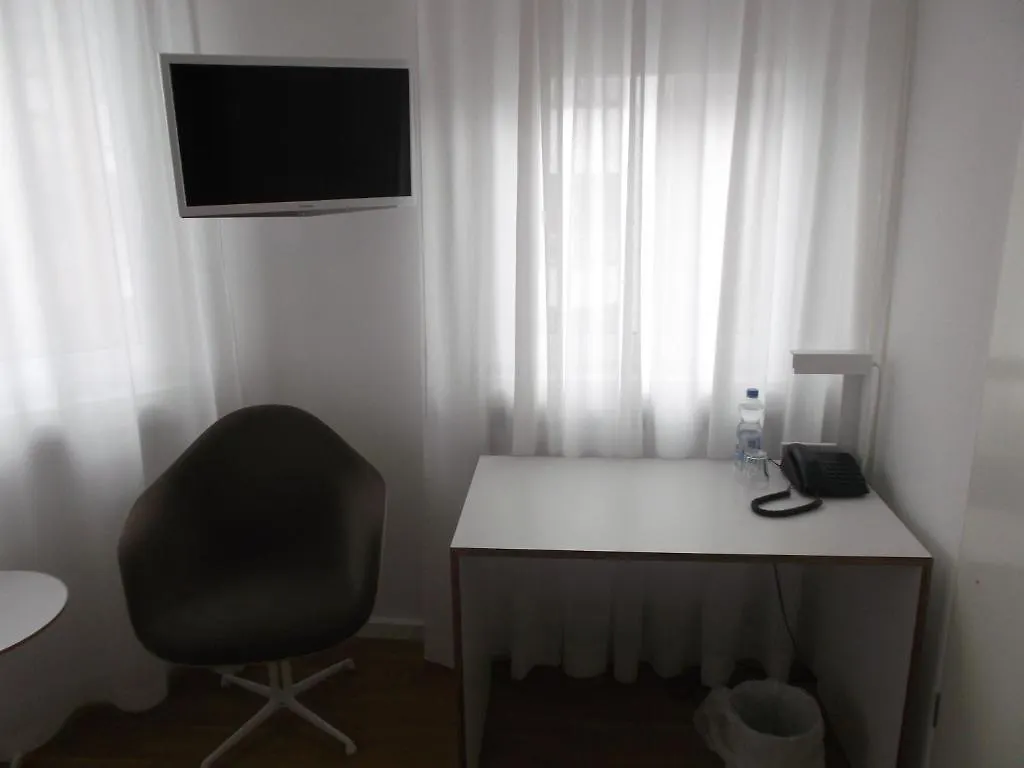 Art Hotel Ufer Düsseldorf Pensjonat