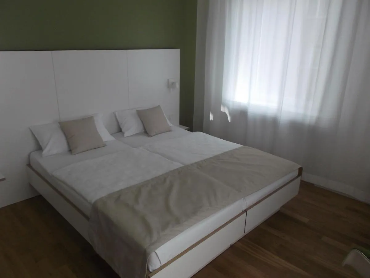 Art Hotel Ufer Düsseldorf 3*,  Niemcy